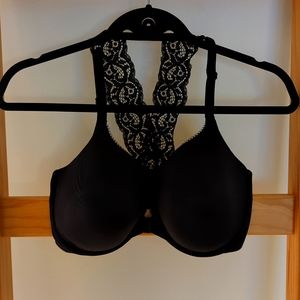 Lace back bra with front closure
